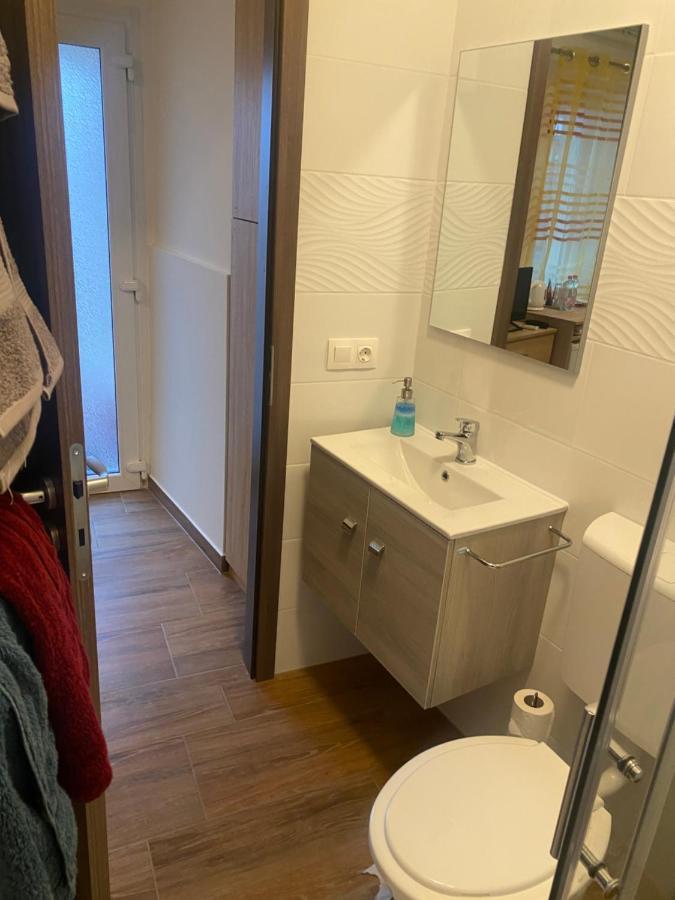 Beugro Lak Hotel Esztergom Ngoại thất bức ảnh